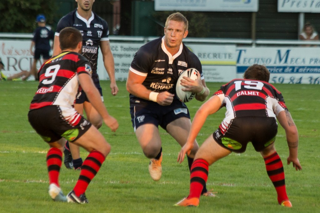 Samy MASSELOT défie la défense Audoise - Crédit Alexandre FAURE (Poussière d'image)