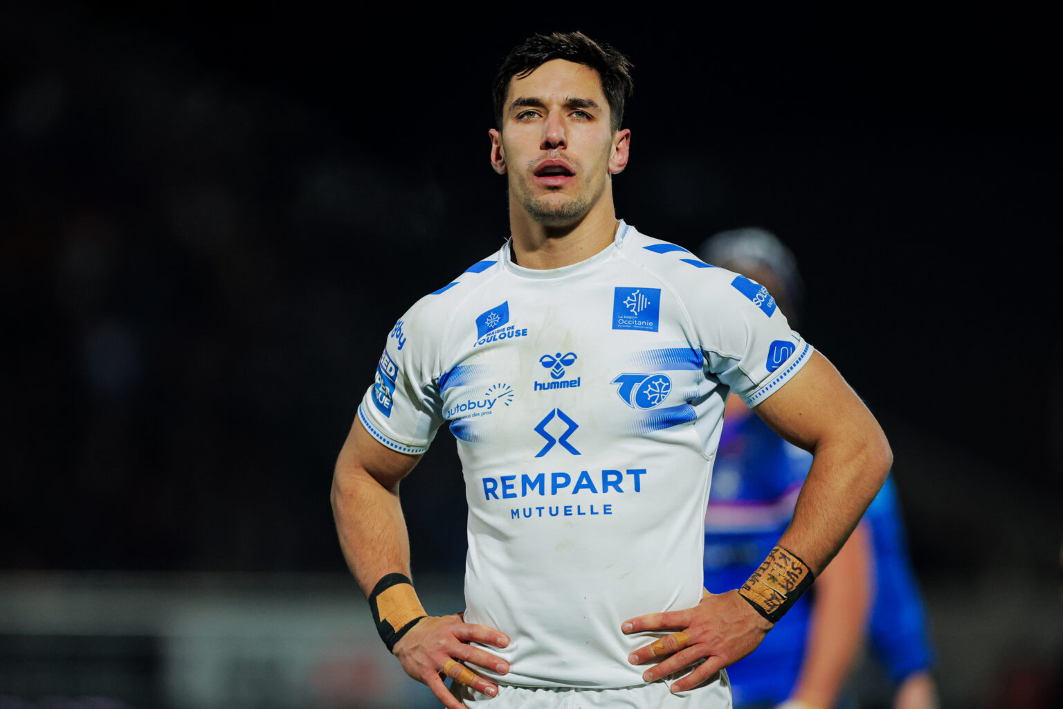CÉSAR ROUGÉ POUR DEUX SAISONS DE PLUS